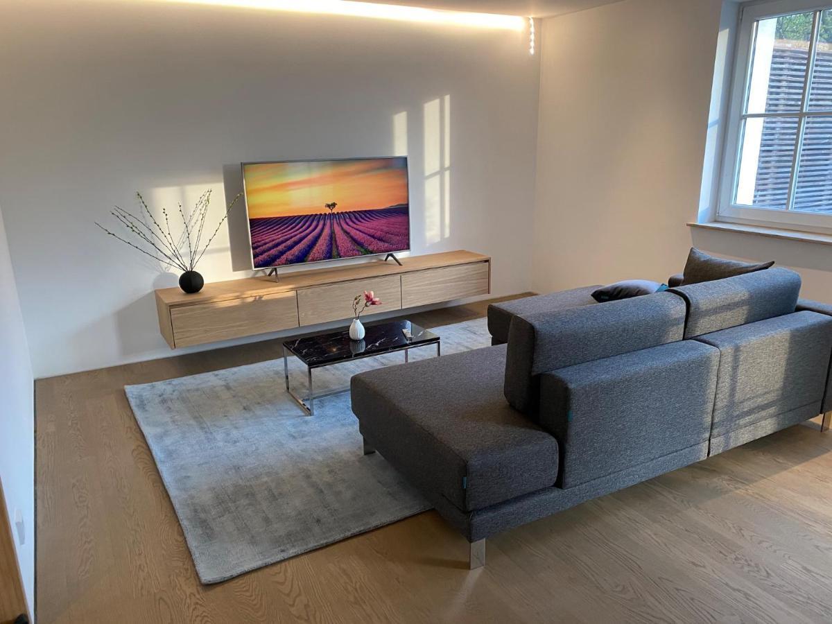 Toploft Serviced Apartments Крайлсхайм Екстериор снимка